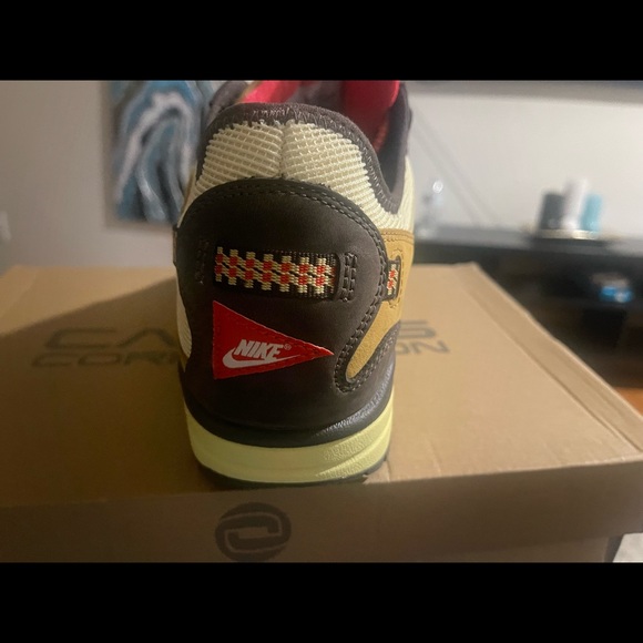 Shoes main image 2